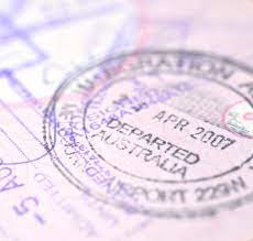 If you plan to work in Australia, you will need a valid passport and an Australian business visa, of which there are many different types. Vacation work visa  Most common among young travelers and backpacks. It is a great way to explore Australia and find work along the way. To apply, you must be between 18 and 30 years old and come from one of these countries: Canada, Belgium, Denmark, Cyprus, France, Estonia, Germany, Finland, Hong Kong, Italy, Japan, Ireland, Korea, Norway, Malta, Taiwan, Sweden, UK, and the Netherlands. You can keep this visa for a maximum of 12 months, and you can keep any type of job for a maximum of 6 months. A fee of $ 230 applies. Work and Vacation Visas  This is for citizens of some countries who do not have a work visa agreement with Australia. Countries like the United States, Chile, Bangladesh, and Turkey. The fee is $ 230, and you can get this visa for 12 months, but you can work for the same employer for six months. Regional Visa Program Provides incentives for international workers and helps provide regional Australia with a skilled workforce. Employer-sponsored work visas  For skilled or qualified individuals who have obtained employment in Australia on a permanent or temporary basis. Skilled Immigration Program For those who are not being cared for by the employer but who meet the criteria for some of the skills required in Australia. To apply for this visa, you must be between 18 and 45 years old and have an English proficiency as well as experience and professional qualifications. Under this program, there are many options for professional or skilled immigrants. Business visits - for people who want to start or run a business in Australia. There are three subcategories for this visa: business visit, commercial development, permanent commercial development. Special Activity Visa There are 16 categories for this visa. Some include coming to Australia for medical treatment, attending a sporting or recreational event, or retiring to Australia.