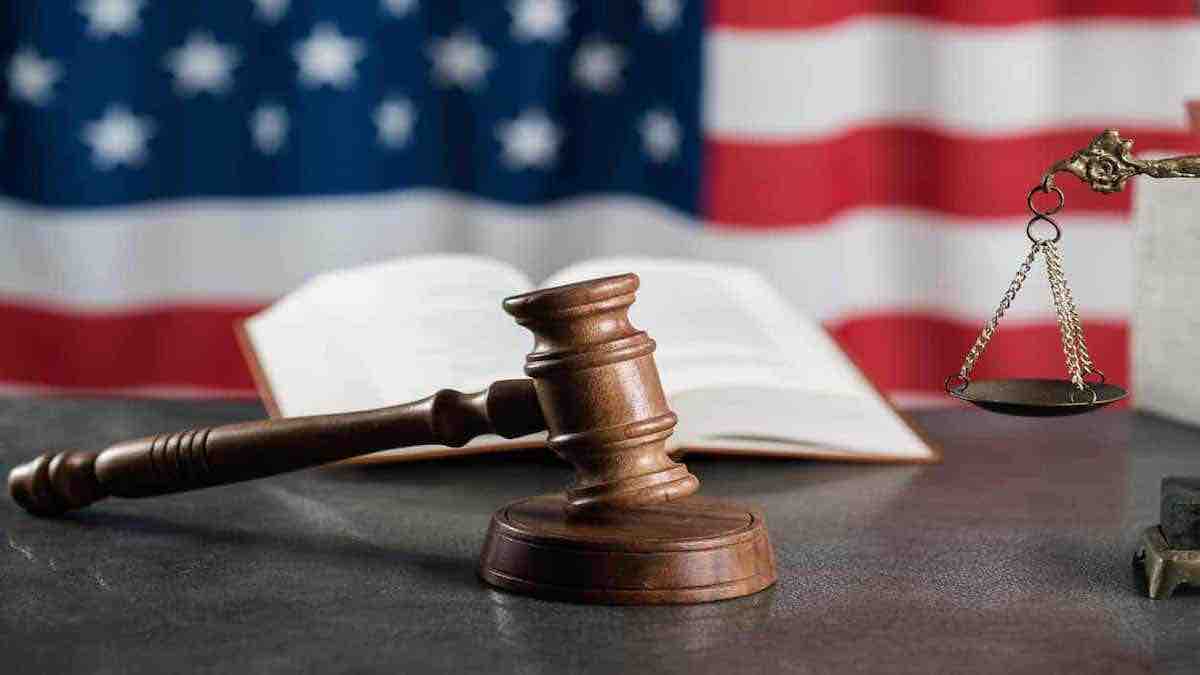 Study Law in the USA With a Scholarship